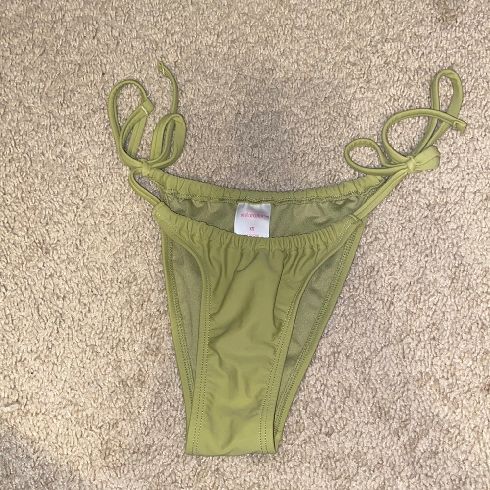Woman’s target swimsuit bottoms/ bikini bottoms